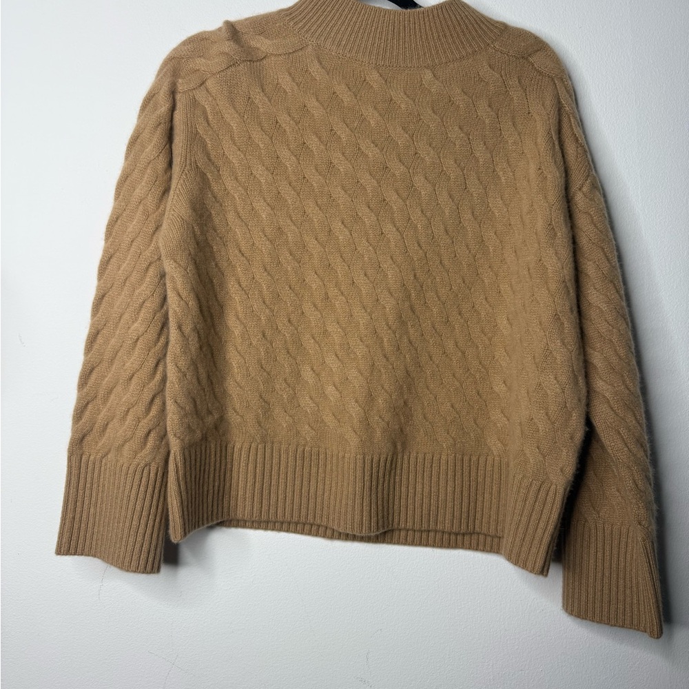 Ann Taylor Women's Cashmere Cable Sweater Size Small ( Color Camel) - Picture 2 of 6